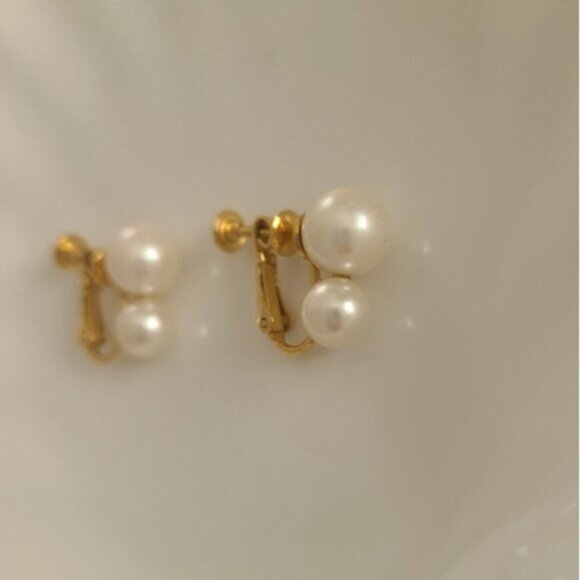 Napier Vintage 1950s Double Pearl Screw Back Gold Plated Earrings - Picture 2 of 7